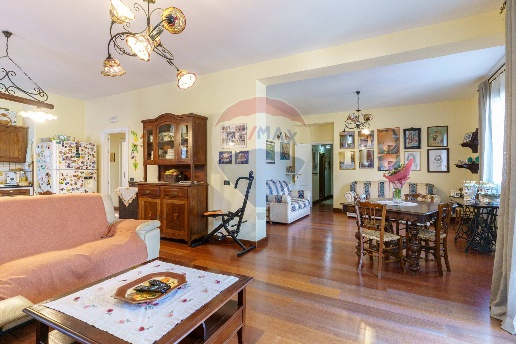 appartamento in vendita ad Aci Castello