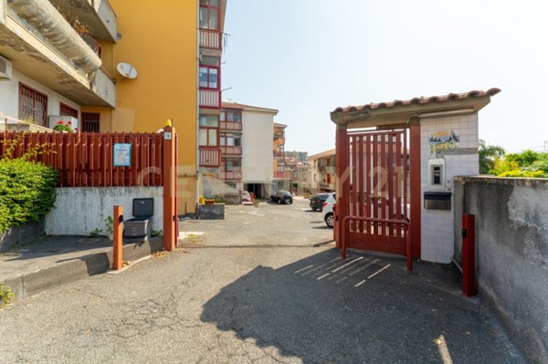 appartamento in vendita ad Aci Castello in zona Ficarazzi