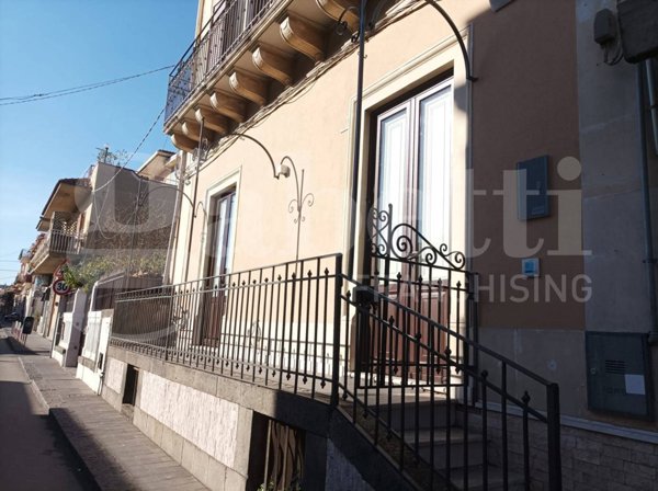appartamento in vendita ad Aci Castello in zona Cannizzaro