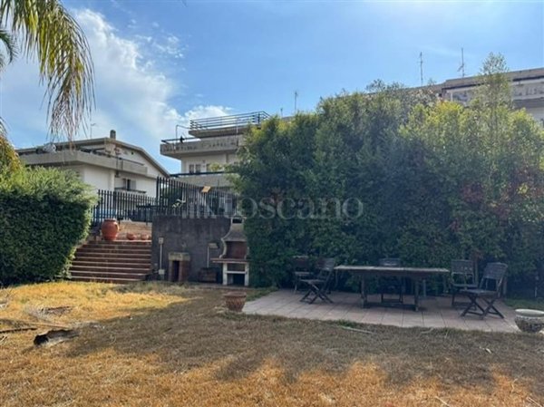 casa indipendente in vendita ad Aci Castello