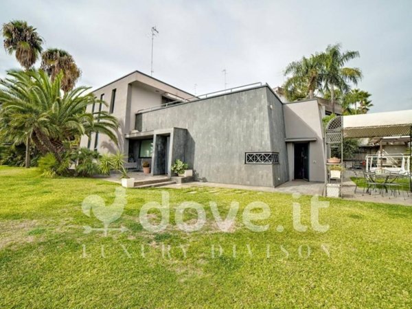 casa indipendente in vendita ad Aci Castello in zona Aci Trezza