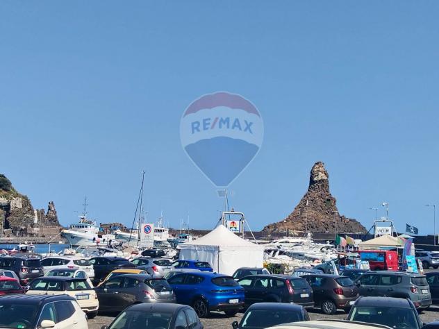 villa in vendita ad Aci Castello in zona Aci Trezza