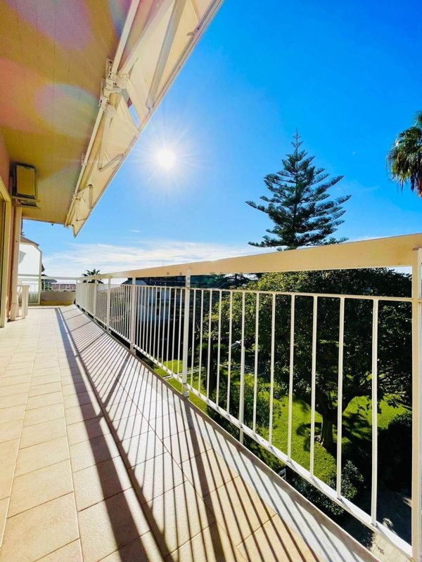 appartamento in vendita ad Aci Castello