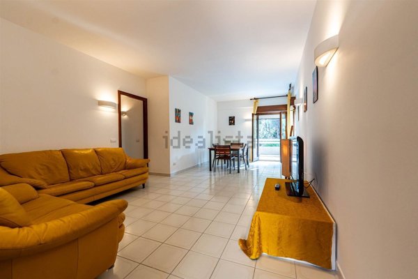 appartamento in vendita ad Aci Castello