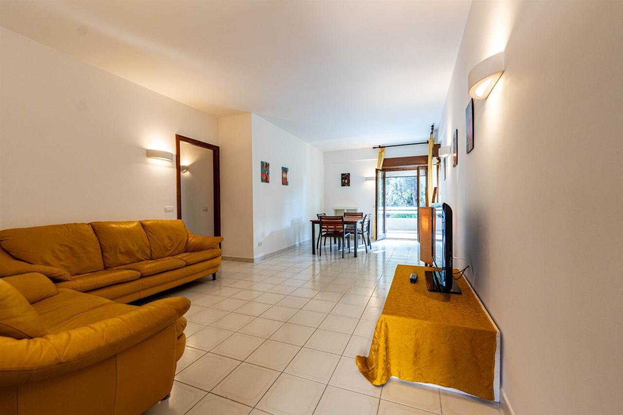 appartamento in vendita ad Aci Castello