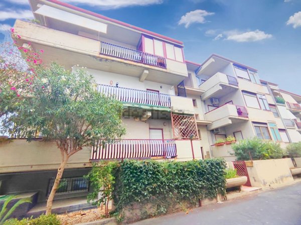 appartamento in vendita ad Aci Castello in zona Cannizzaro
