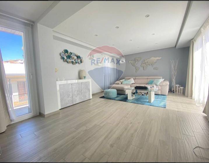 appartamento in vendita ad Aci Castello in zona Ficarazzi