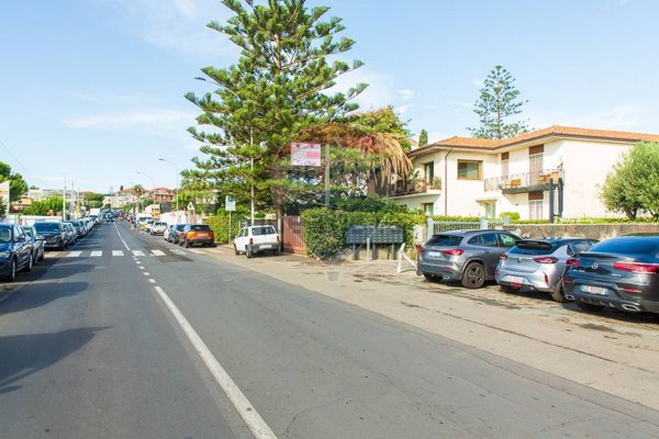 villa in vendita ad Aci Castello