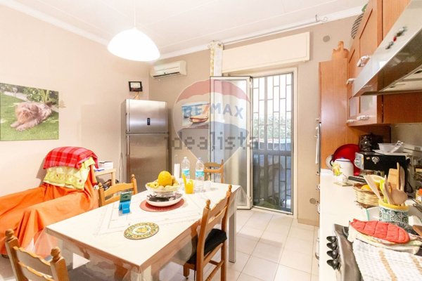 appartamento in vendita ad Aci Castello in zona Cannizzaro