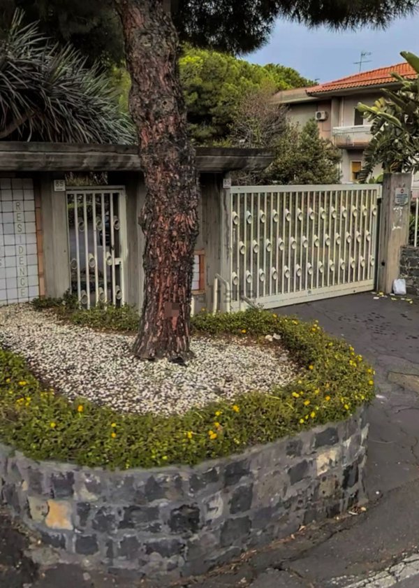 villa in vendita ad Aci Castello