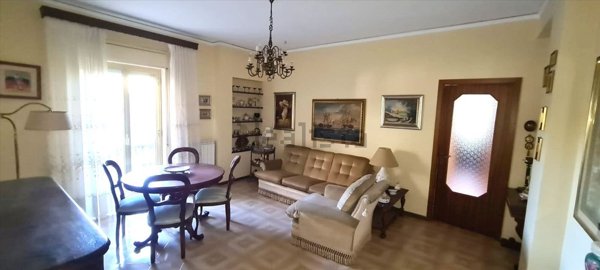 appartamento in vendita ad Aci Castello