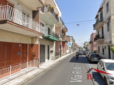 appartamento in vendita ad Aci Castello