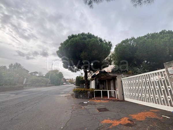 villa in vendita ad Aci Castello