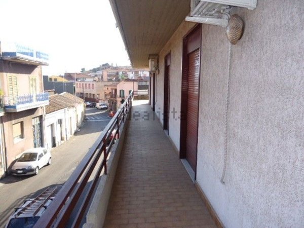 appartamento in vendita ad Aci Castello