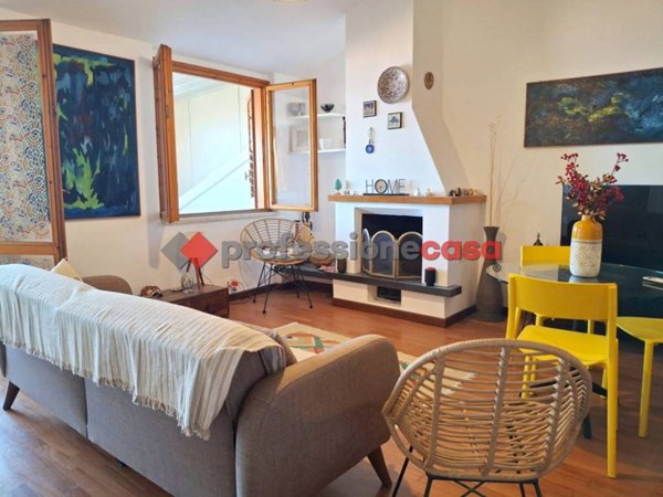 appartamento in vendita ad Aci Castello