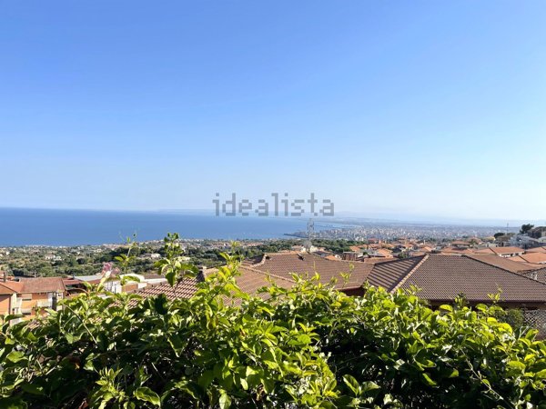 casa indipendente in vendita ad Aci Castello