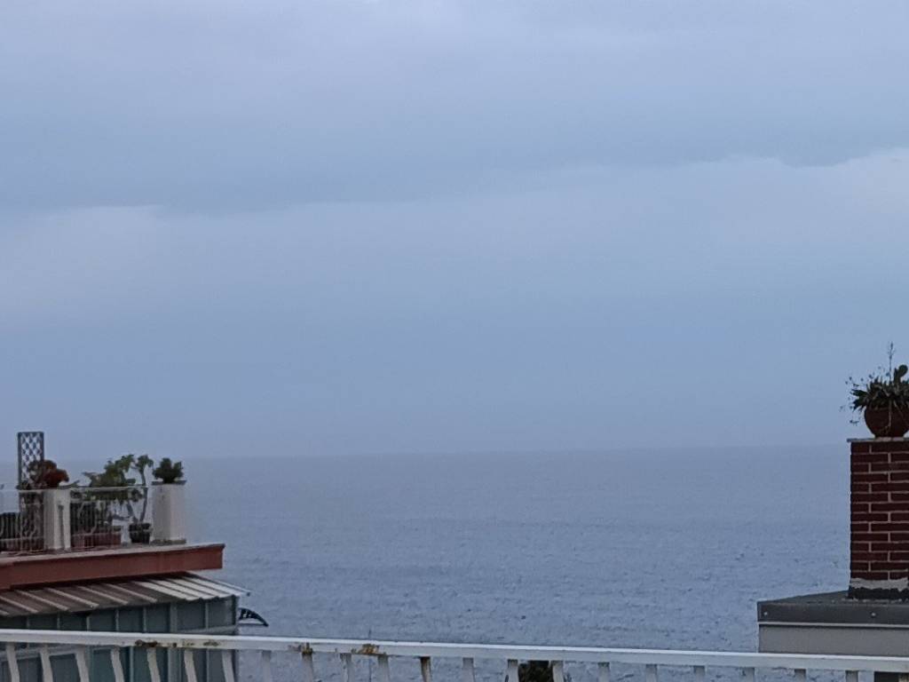 appartamento in vendita ad Aci Castello