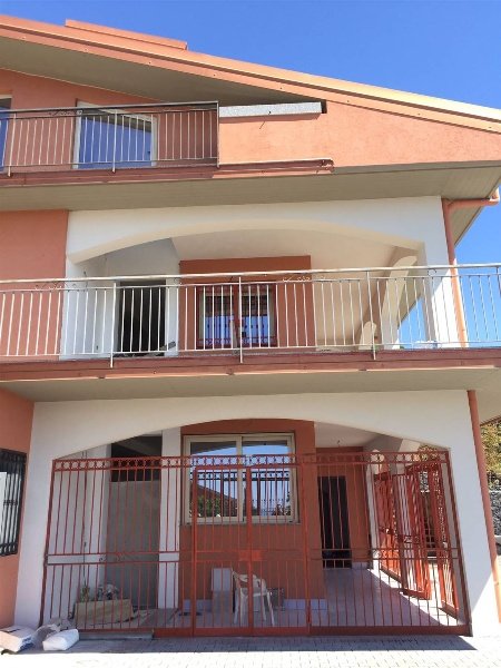 casa indipendente in vendita ad Aci Castello in zona Cannizzaro