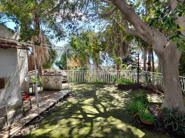 villa in vendita ad Aci Castello