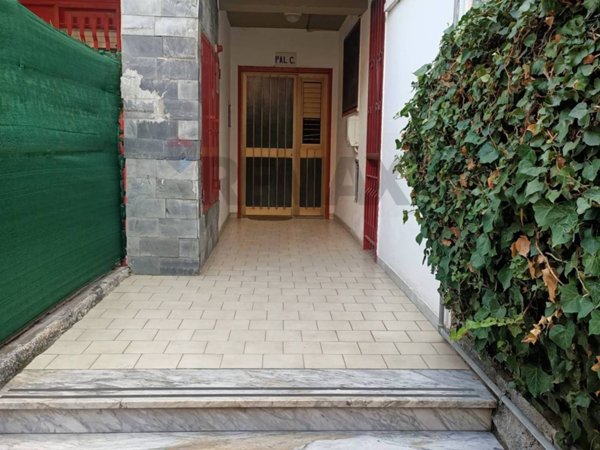 appartamento in vendita ad Aci Castello in zona Ficarazzi