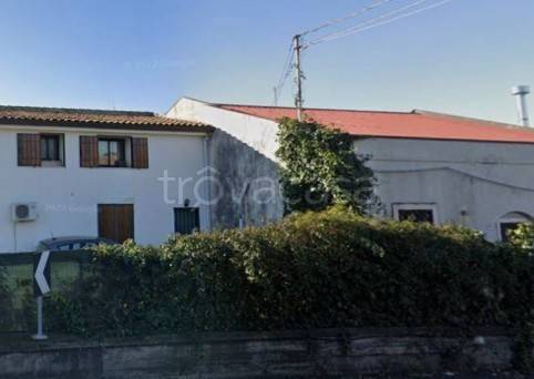 casa indipendente in vendita ad Aci Castello