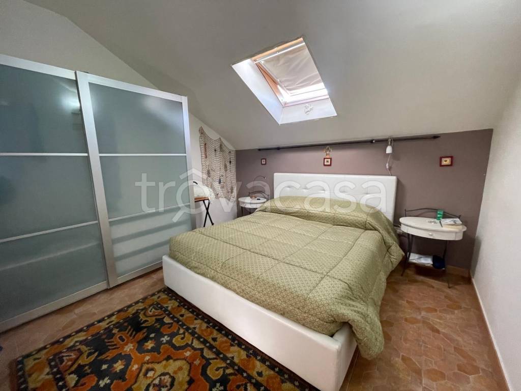 appartamento in vendita ad Aci Castello