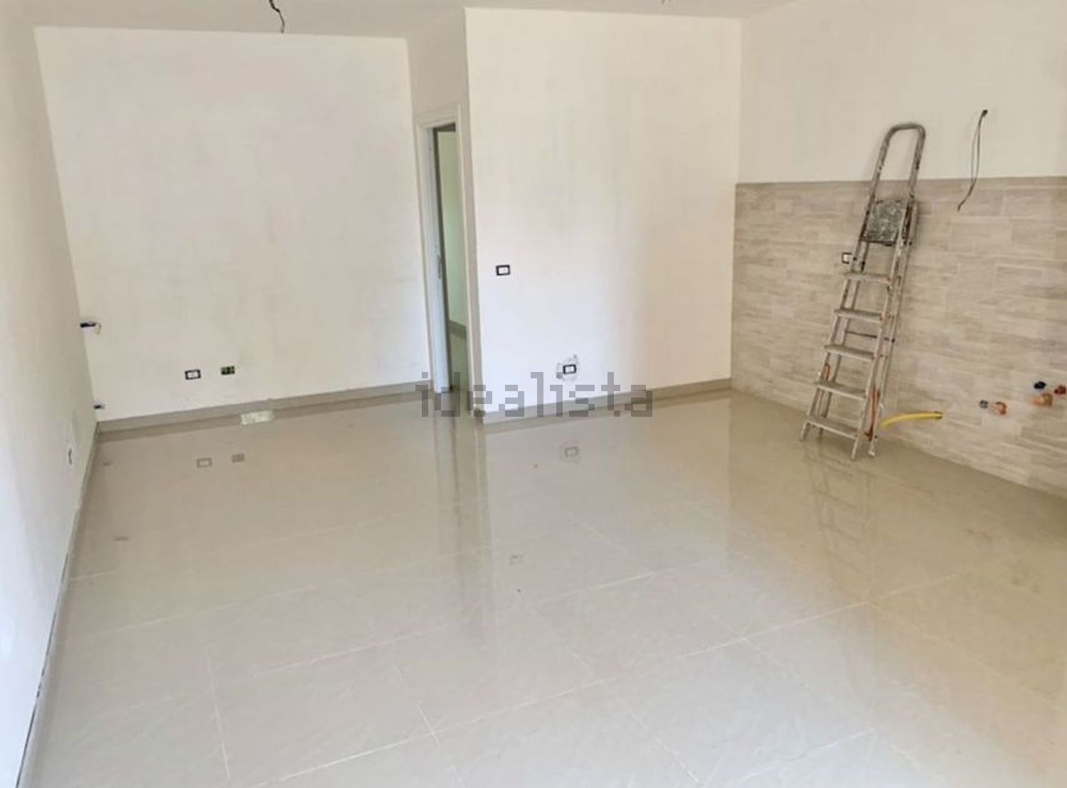 appartamento in vendita ad Aci Castello