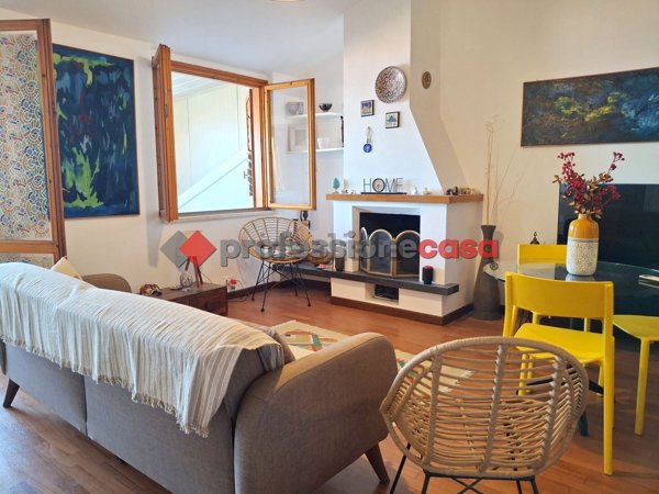 appartamento in vendita ad Aci Castello