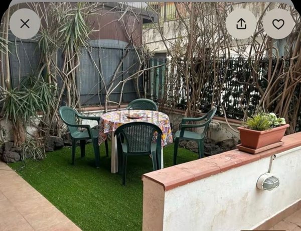 appartamento in vendita ad Aci Castello