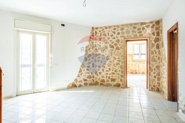 appartamento in vendita ad Aci Castello in zona Aci Trezza