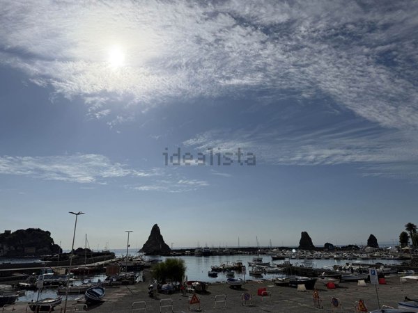 villa in vendita ad Aci Castello