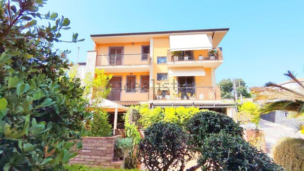 casa indipendente in vendita ad Aci Castello in zona Cannizzaro