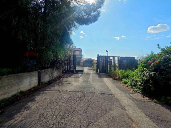 villa in vendita ad Aci Castello