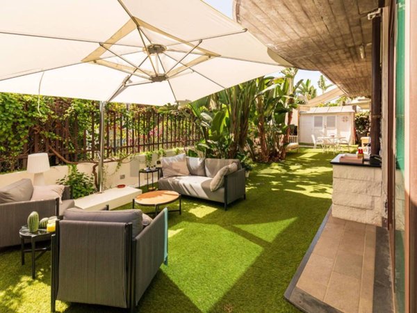 casa indipendente in vendita ad Aci Castello