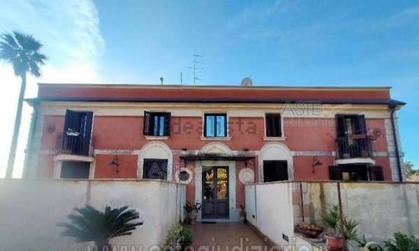 appartamento in vendita ad Aci Castello