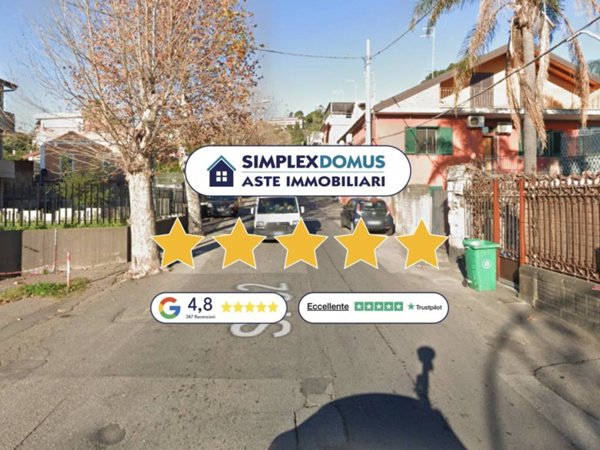 appartamento in vendita ad Aci Castello