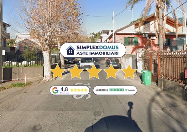 appartamento in vendita ad Aci Castello