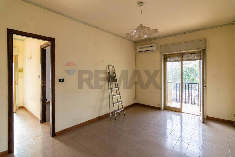 appartamento in vendita ad Aci Castello