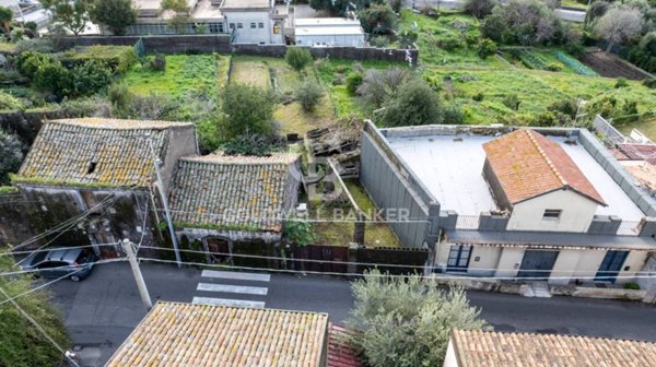 terreno agricolo in vendita ad Aci Castello in zona Ficarazzi