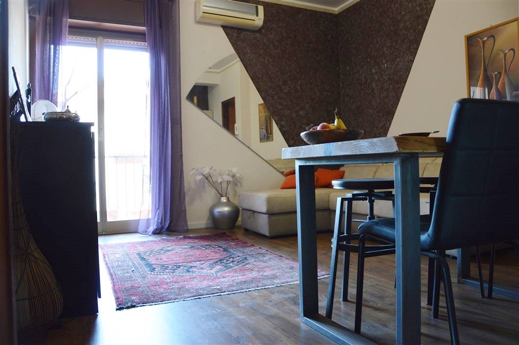 appartamento in vendita ad Aci Castello