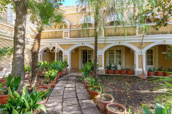 casa indipendente in vendita ad Aci Castello in zona Ficarazzi