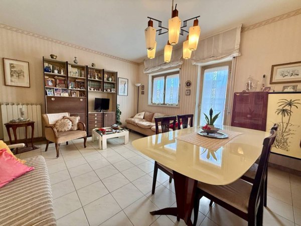 appartamento in vendita ad Aci Castello in zona Ficarazzi