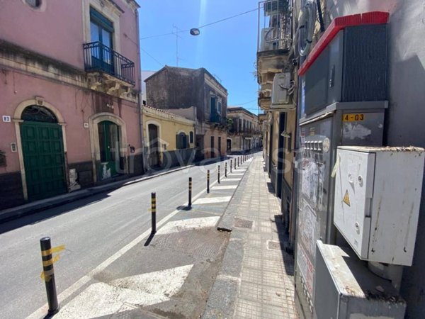 appartamento in vendita ad Aci Castello