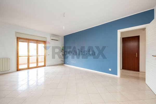 appartamento in vendita ad Aci Castello in zona Ficarazzi