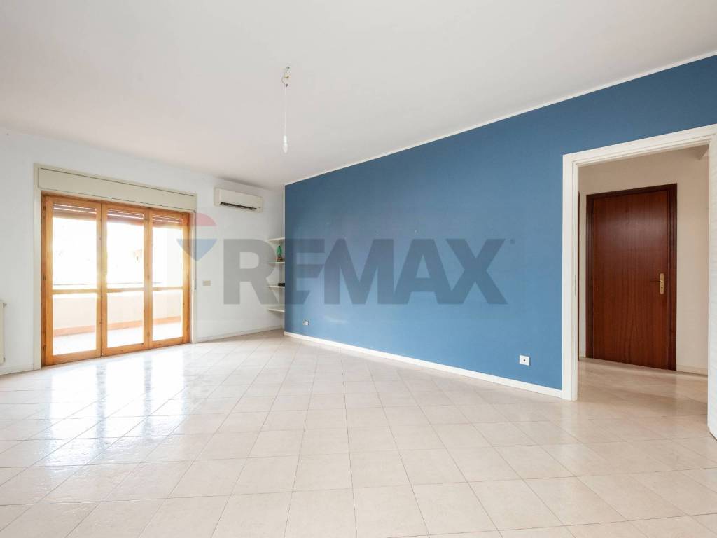 appartamento in vendita ad Aci Castello in zona Ficarazzi