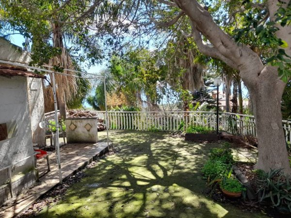 villa in vendita ad Aci Castello