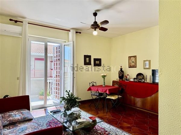 appartamento in vendita ad Aci Castello in zona Ficarazzi