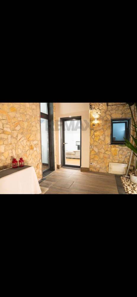 casa indipendente in vendita ad Aci Castello