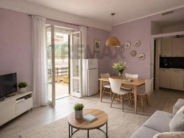 appartamento in vendita ad Aci Castello