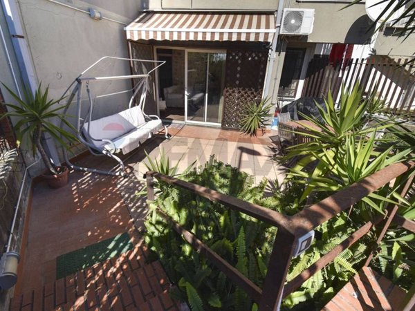 appartamento in vendita ad Aci Castello